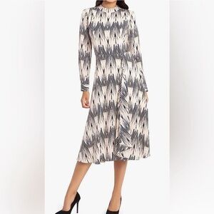 Maggy London Long Sleeve Midi Dress NWT Size 10 Black White Geometric Print